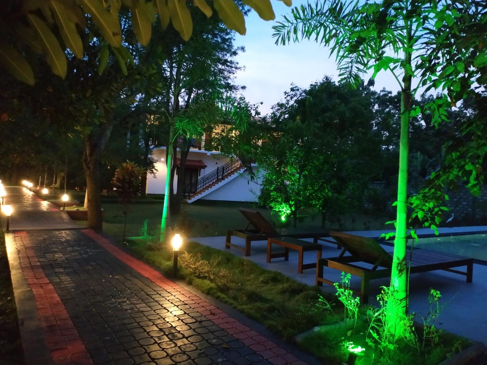 Sigiriya Cashew Palace Resort Daganapothaha 外观 照片